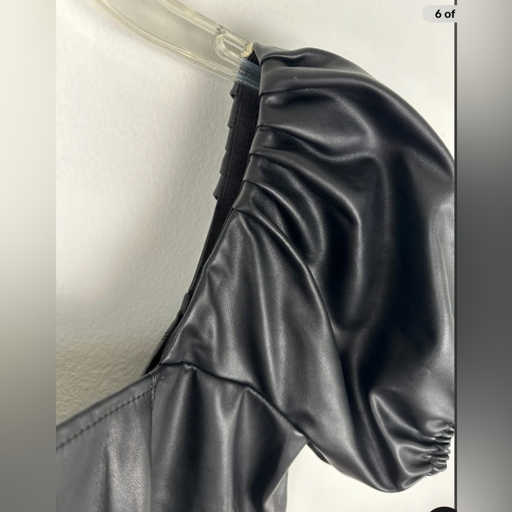 Roxberi Women Black Mini Dress M Vegan Faux Leather Puff Sleeves NEW - Picture 3 of 7